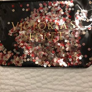 VS brand new wristlet